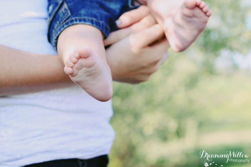 Dreaming Willow Photography // baby feet