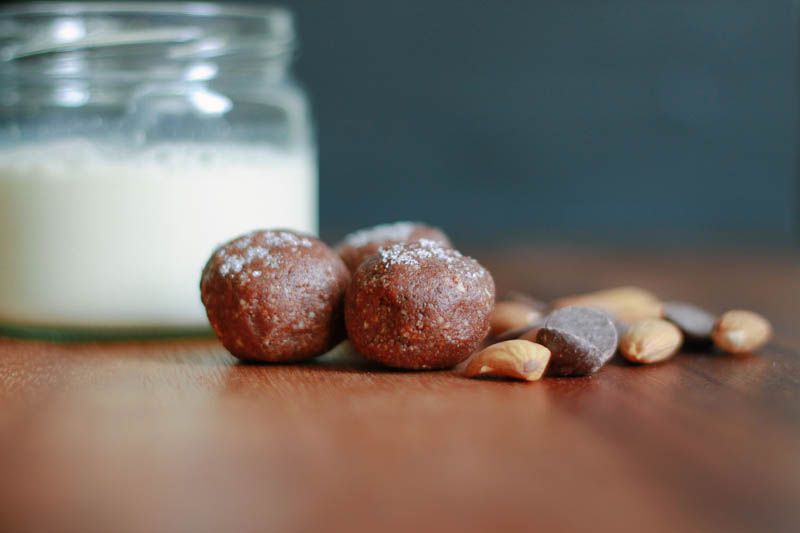 Energy Balls Sea Salted Dark Chocolate Energy Balls | Mallorie Owens