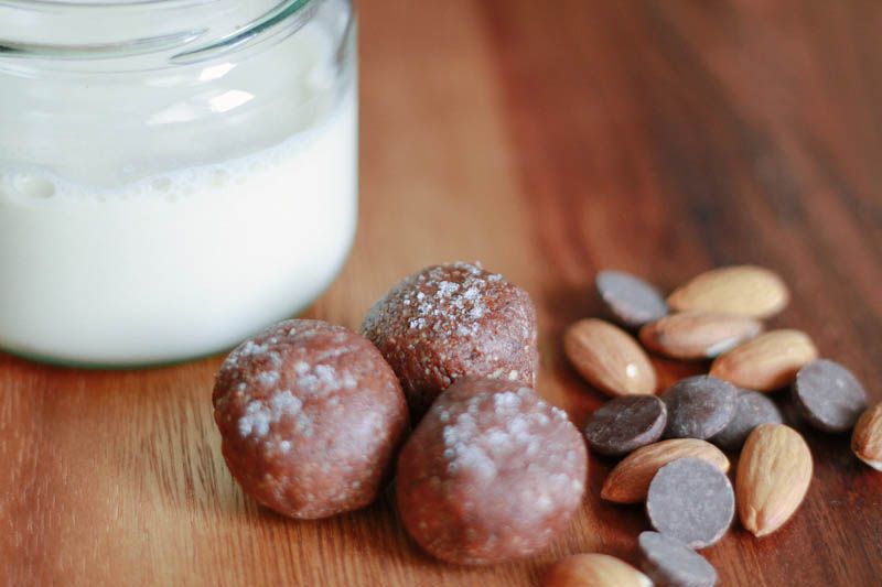 Superfood Sea Salted Dark Chocolate Energy Balls | Mallorie Owens