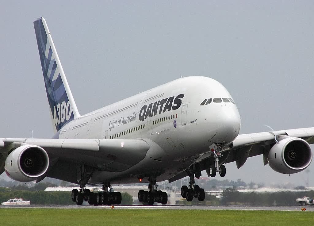 Airbus-A-380-841.jpg