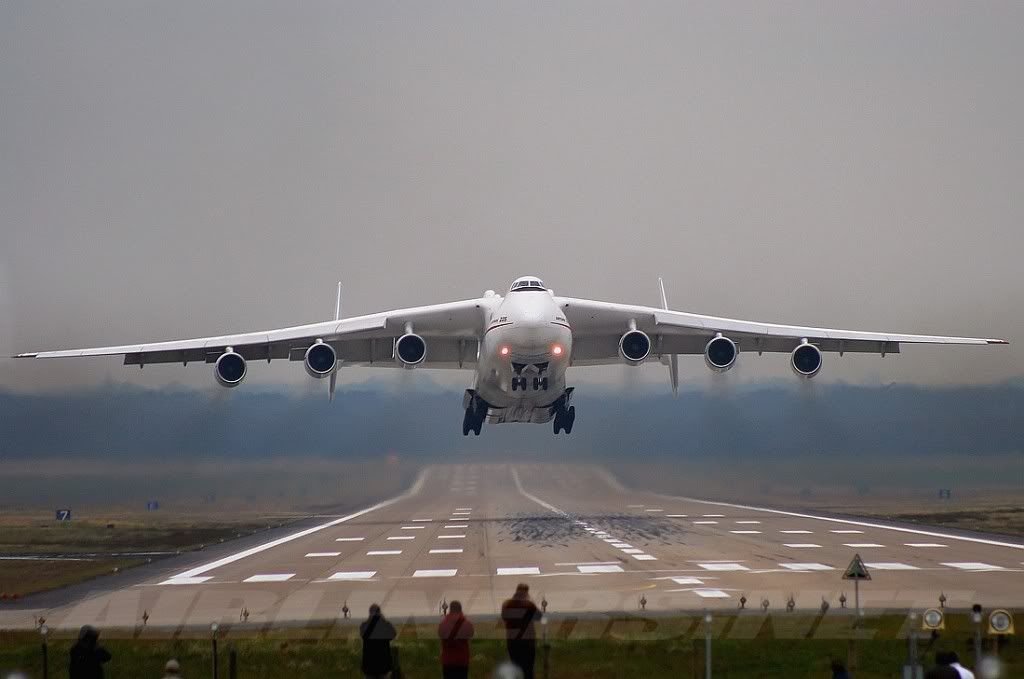 Antonov-An-225-Mriya.jpg