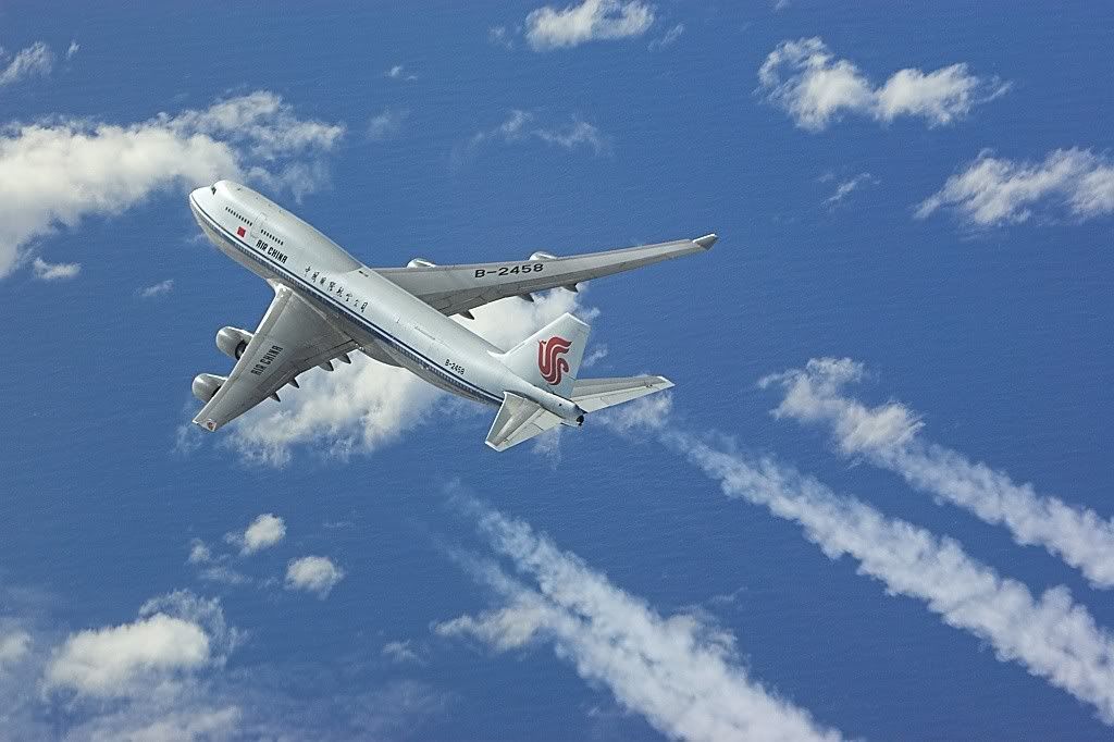 Boeing-747-4J6M.jpg