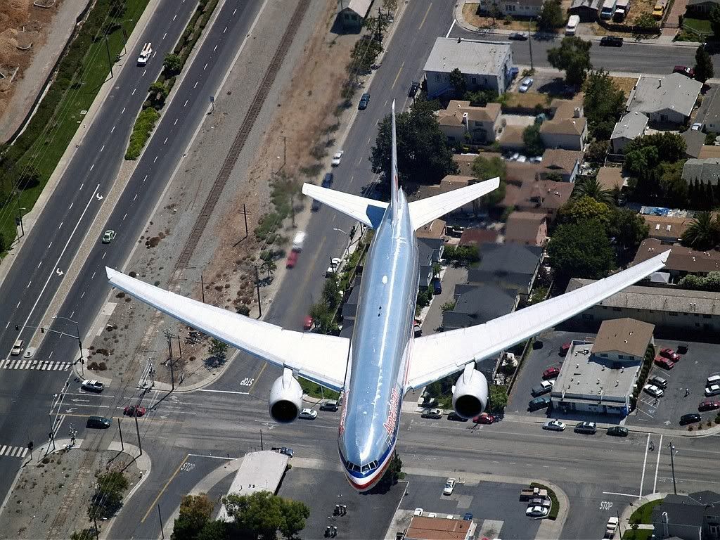 Boeing-777-223-ER.jpg