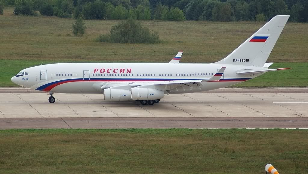 Ilyushin-Il-96-300.jpg