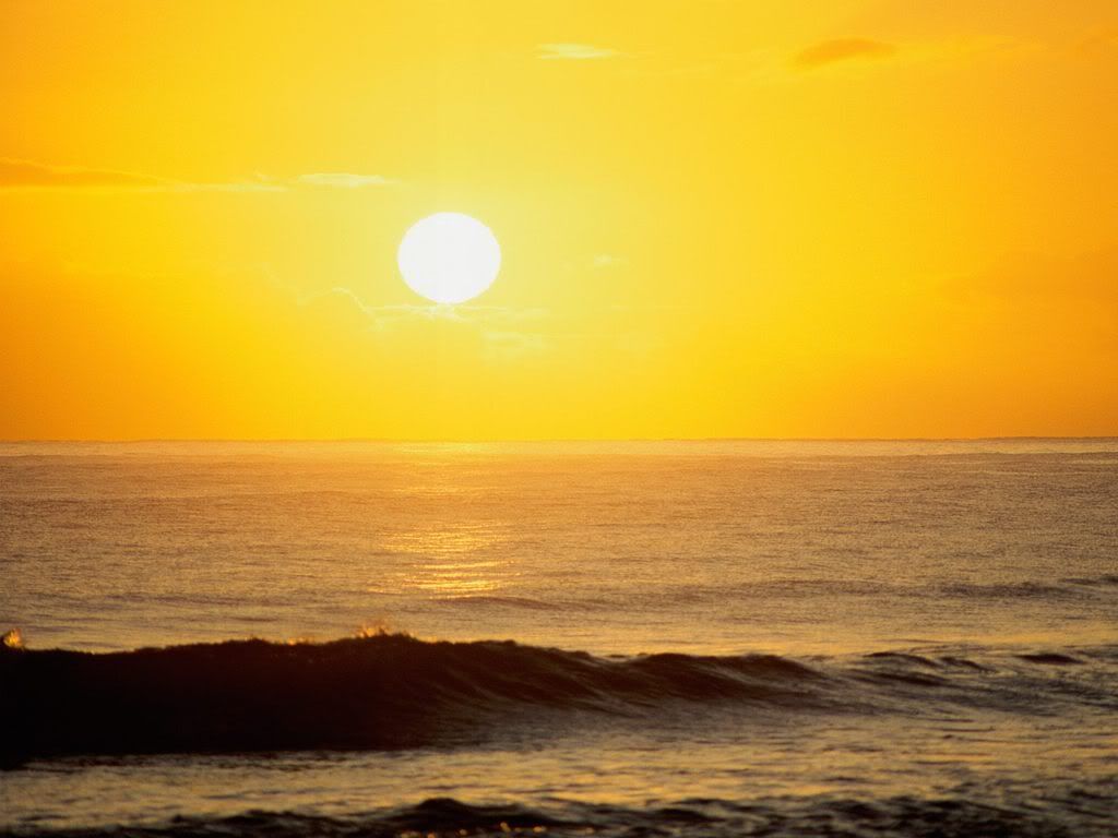 Sun-KissedWavesKauaiHawaii.jpg