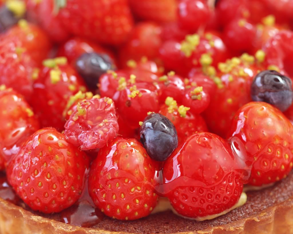 Strawberries-12-7UBQ3M1P6P-1280x102.jpg