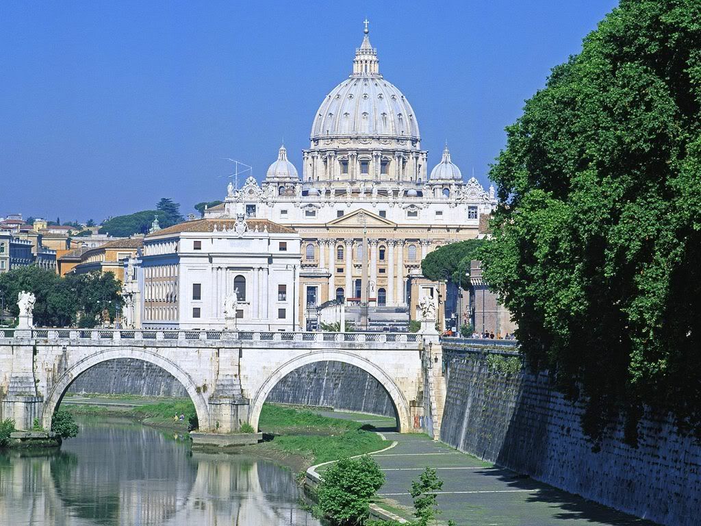 StPetersBasilicaRomeItaly.jpg