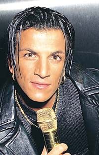 Peter André - click to read about Bollywood deal