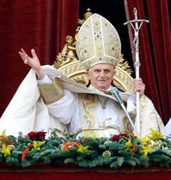 Pope Benedict XVI giving his Christmas address