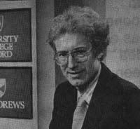 Bamber Gascoigne in the quondam days - click to go to Sean Blanchflower's authoritative University Challenge site