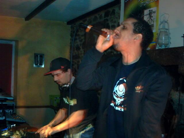 http://i284.photobucket.com/albums/ll18/oneness_lion/PICT0019.jpg