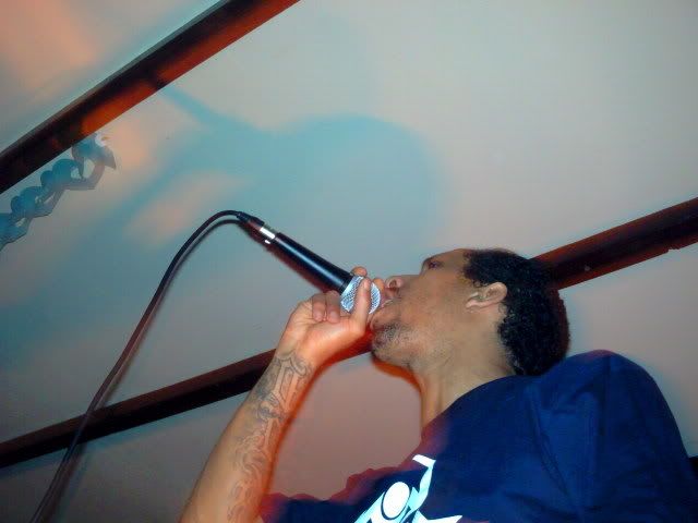 http://i284.photobucket.com/albums/ll18/oneness_lion/PICT0022.jpg