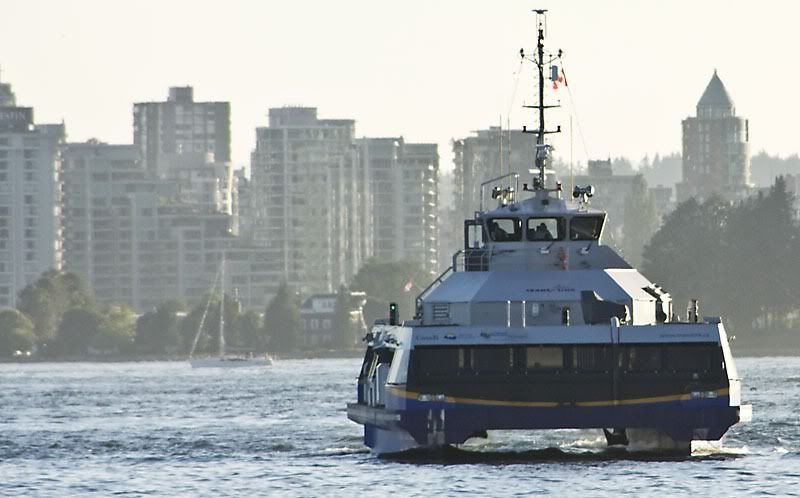 IMAGE: http://i284.photobucket.com/albums/ll21/joe_incognito/Vancouver/00_SeaBus.jpg