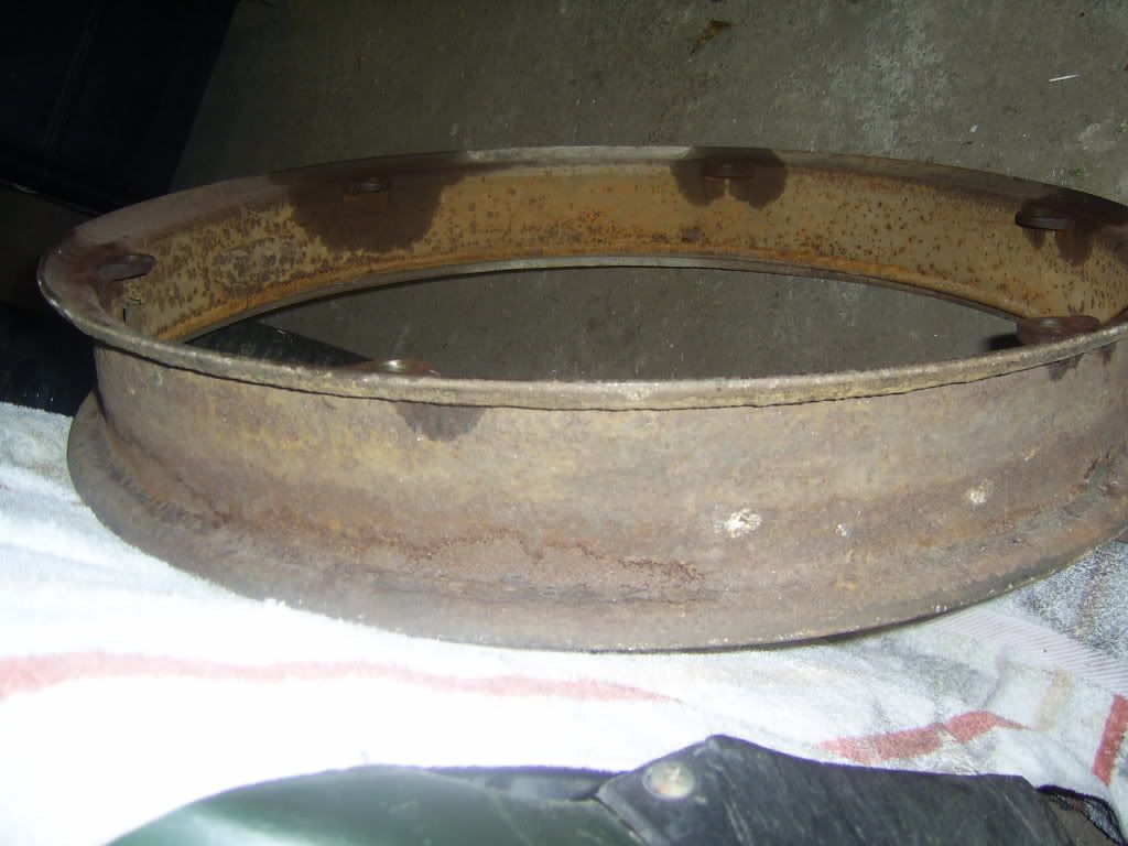 [Linked Image from i284.photobucket.com]