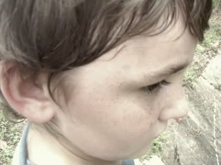 and the closeup of PeaGreen that makes him look ever so much more like a baby than he really is anymore... *tear*