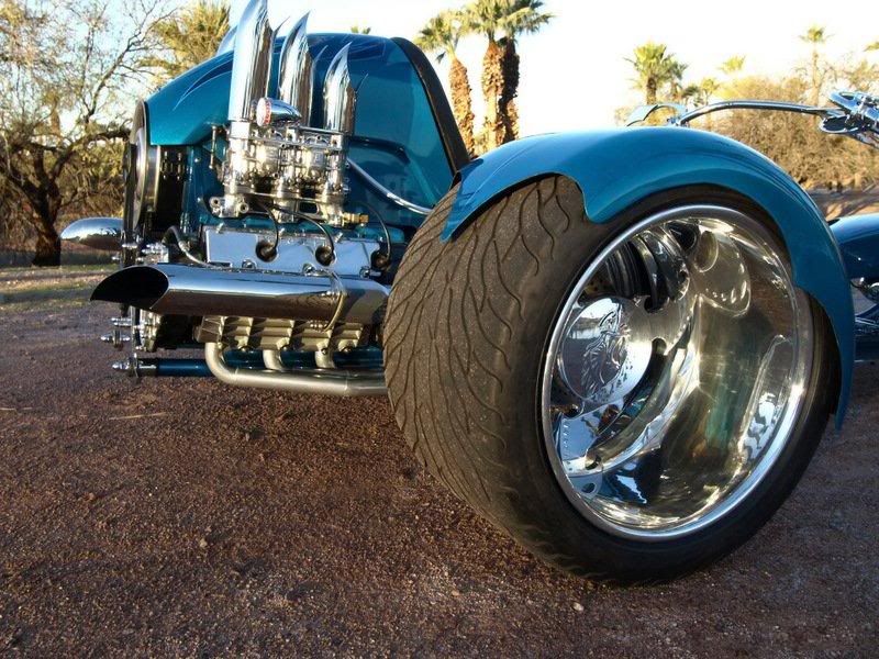 1218256347_porsche_911_trike_troubl.jpg