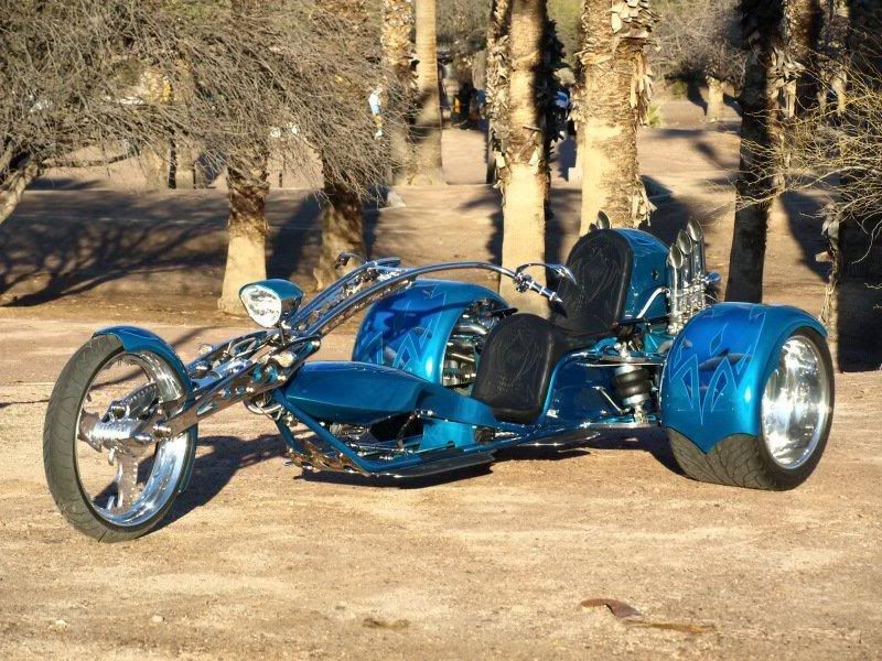 1218256352_porsche_911_trike_troubl.jpg