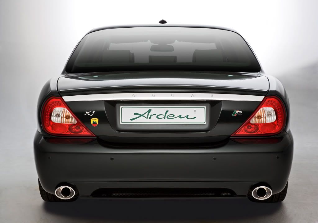 arden-jaguar-xj-aj14-8-heck.jpg