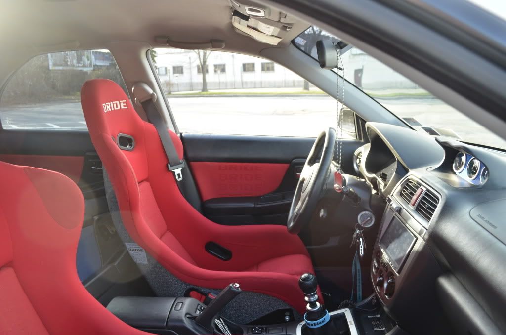 caged side seats