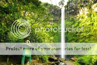 11 Air Terjun di Daerah Malang raya (yang terkenal dan masih tersembunyi)